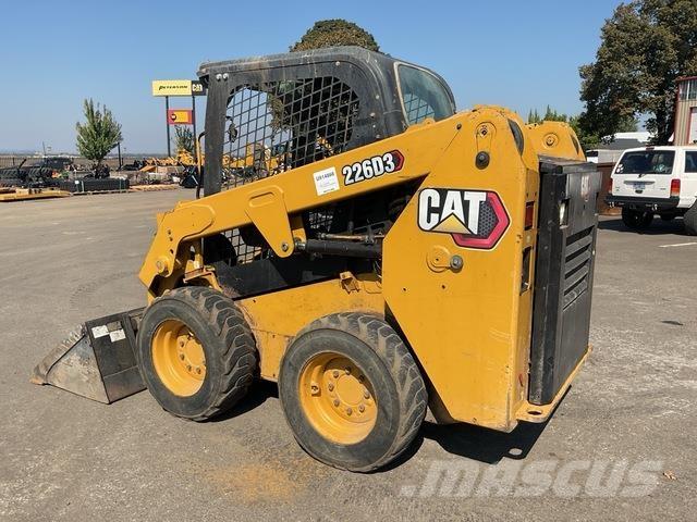 CAT 226D3 Minicarregadeiras