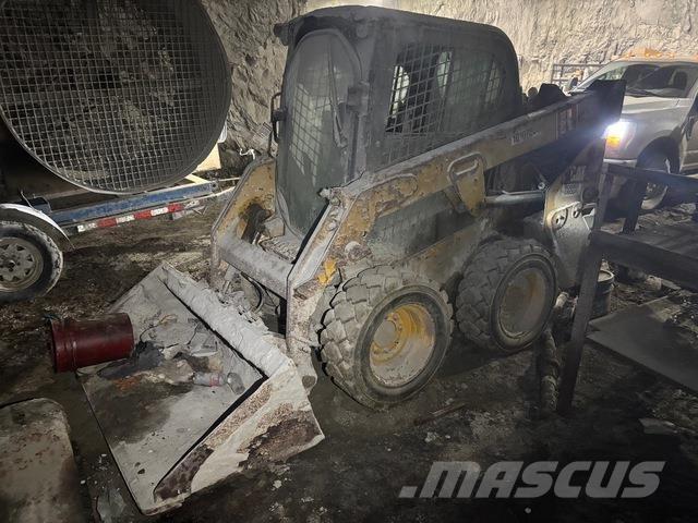 CAT 232D Minicarregadeiras