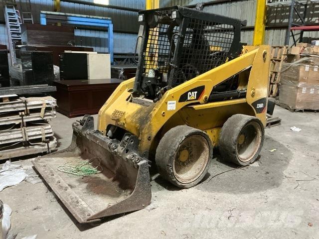 CAT 236B3 Minicarregadeiras
