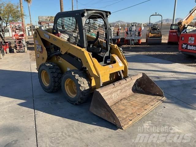 CAT 236D Minicarregadeiras