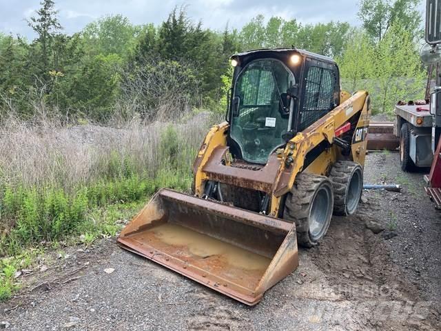 CAT 236D Minicarregadeiras
