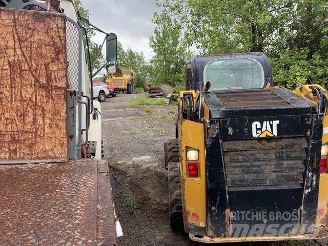 CAT 236D Minicarregadeiras