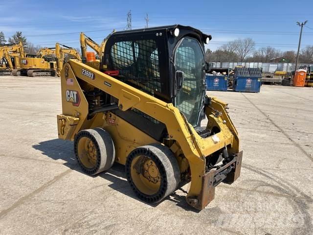 CAT 236D3 Minicarregadeiras