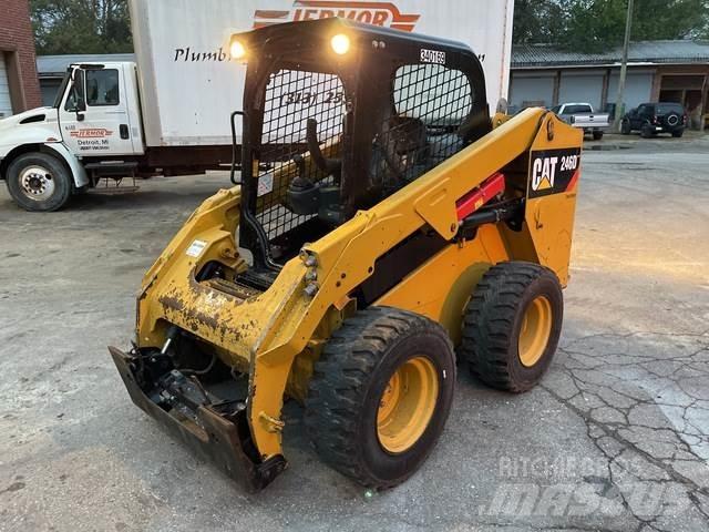 CAT 246D Minicarregadeiras