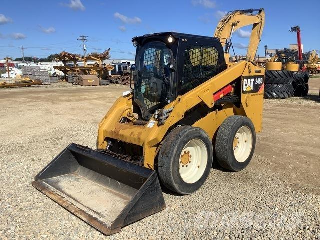 CAT 246D Minicarregadeiras