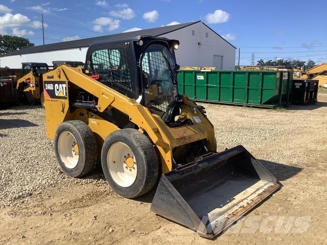 CAT 246D Minicarregadeiras