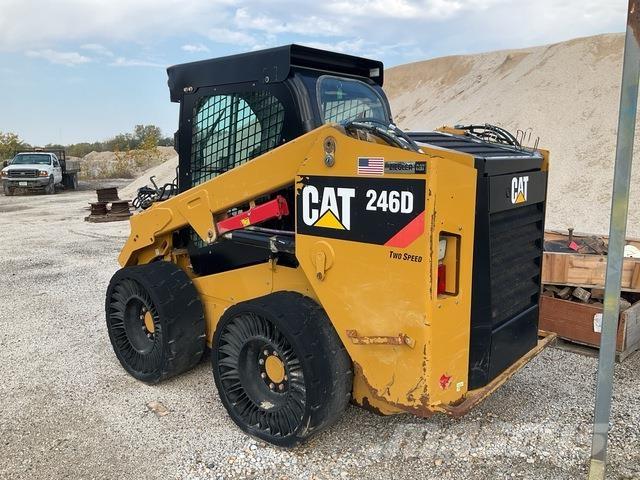 CAT 246D Minicarregadeiras
