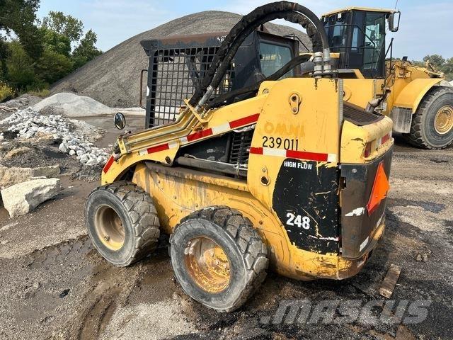 CAT 248 Minicarregadeiras