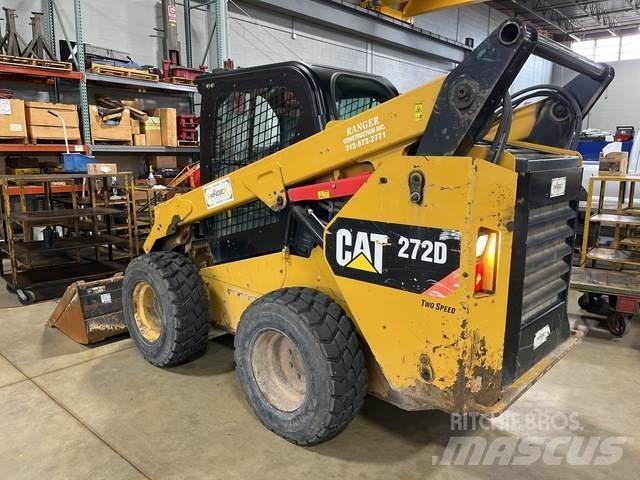 CAT 272D Minicarregadeiras