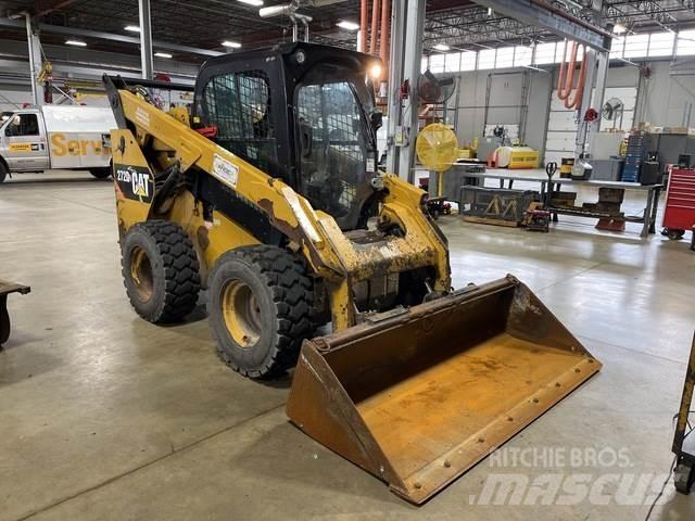 CAT 272D Minicarregadeiras