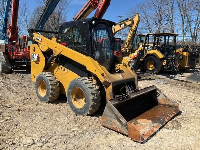 CAT 272D3XE Minicarregadeiras