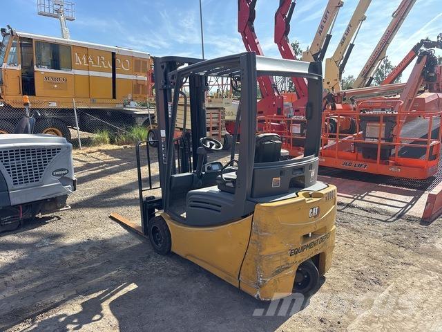 CAT 2ET4000 Empilhadores eléctricos