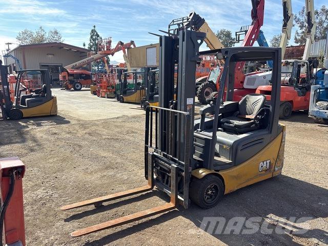 CAT 2ET4000 Empilhadores eléctricos