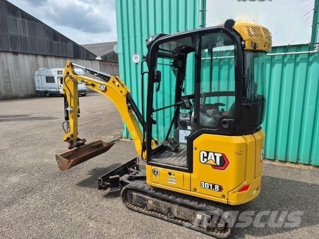 CAT 301.8 Miniescavadeiras