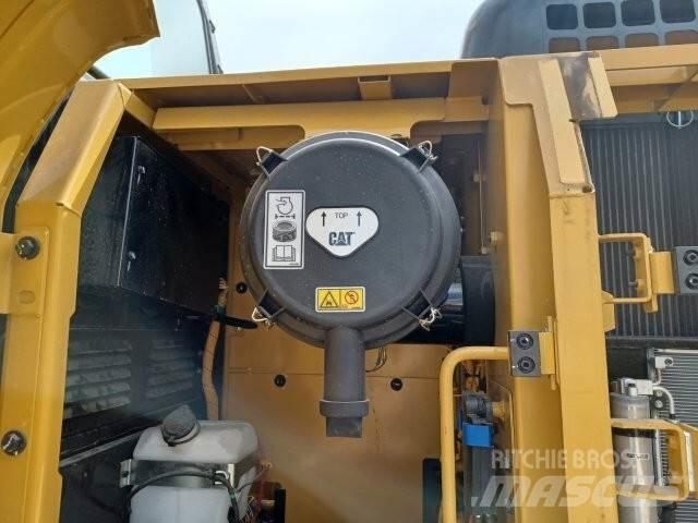 CAT 323D3 Escavadeiras de esteiras