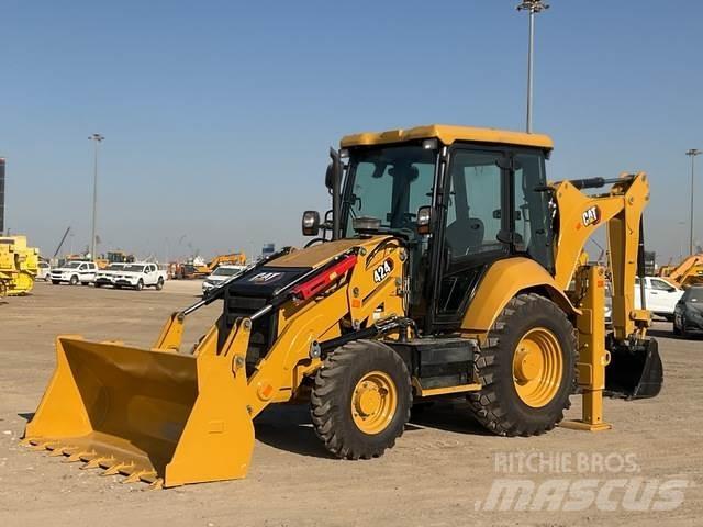 CAT 424 Retroescavadeiras