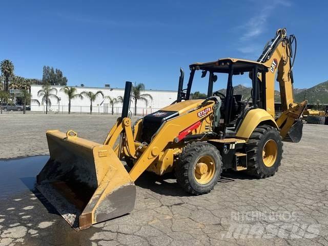 CAT 450 Retroescavadeiras