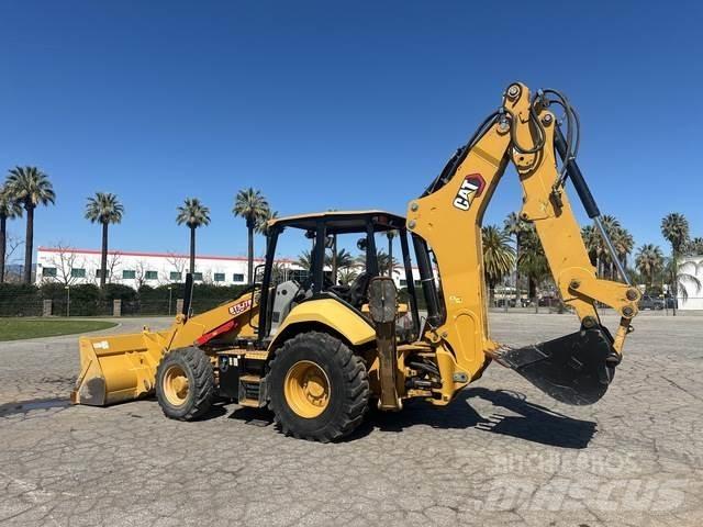 CAT 450 Retroescavadeiras