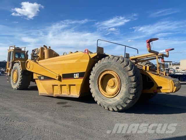 CAT 651 Auto-tanques