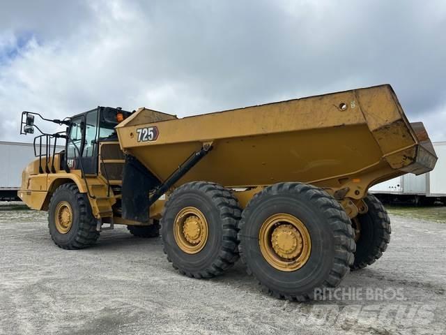 CAT 725 Caminhões articulados