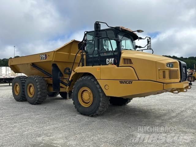 CAT 725 Caminhões articulados
