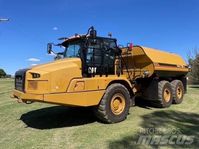 CAT 730 Auto-tanques