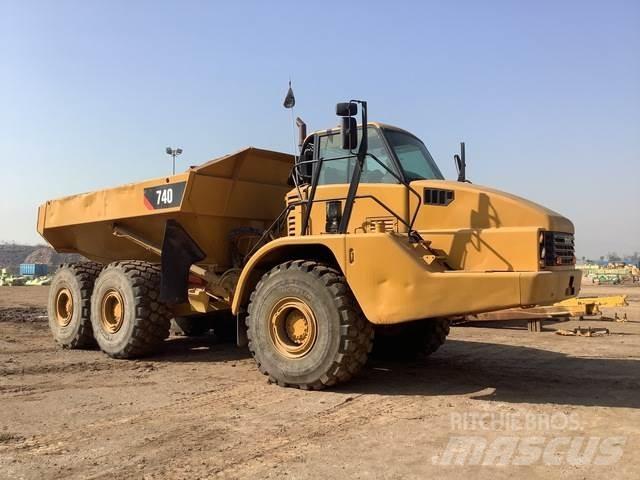 CAT 740 Caminhões articulados