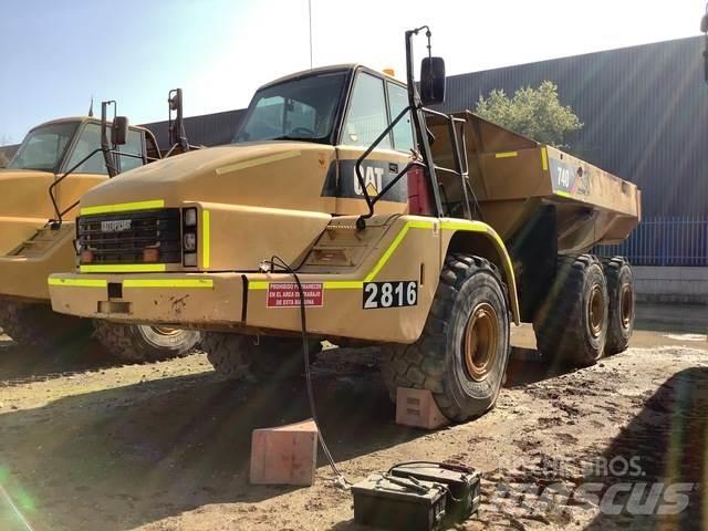 CAT 740 Caminhões articulados