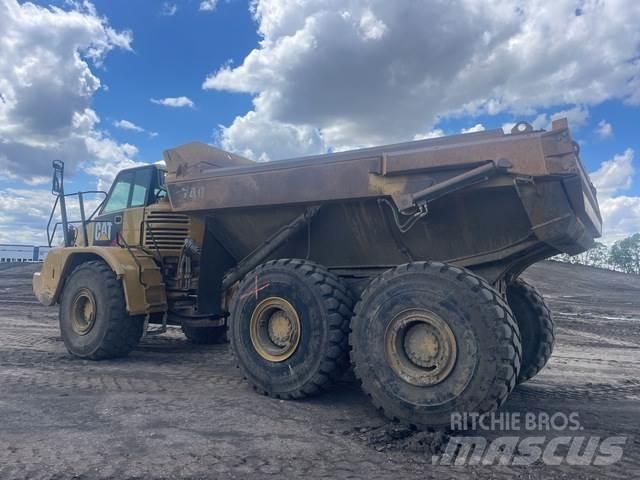 CAT 740 Caminhões articulados