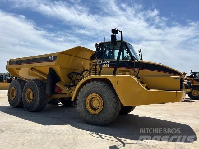 CAT 740 Caminhões articulados