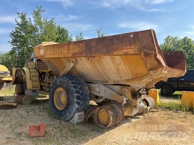 CAT 740 Caminhões articulados