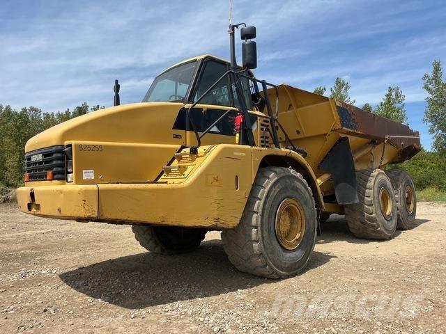 CAT 740 Caminhões articulados