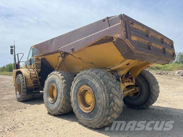 CAT 740 Caminhões articulados