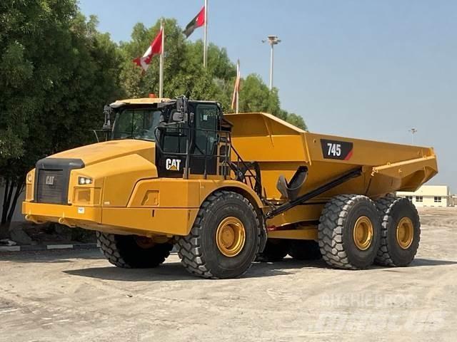 CAT 745 Caminhões articulados