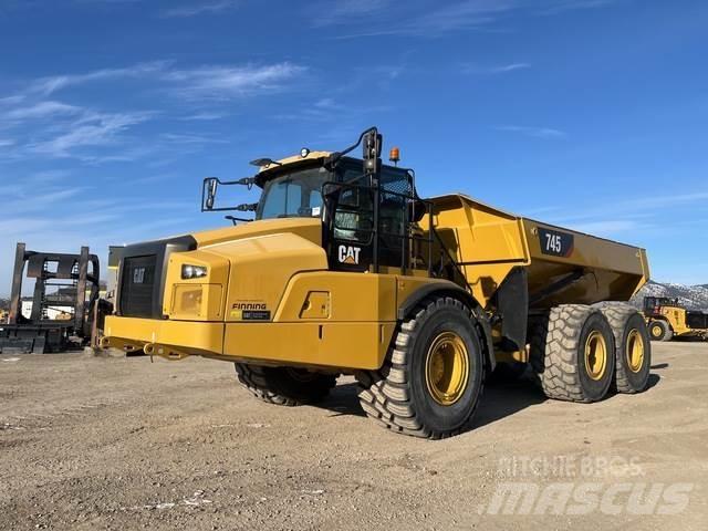 CAT 745 Caminhões articulados