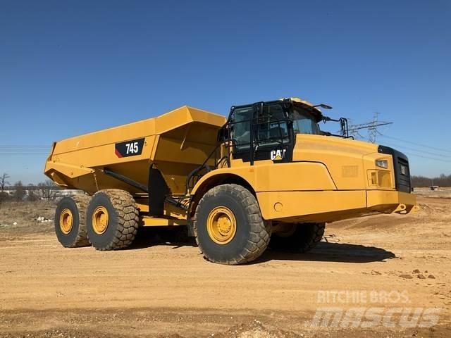 CAT 745 Caminhões articulados