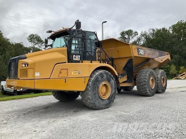 CAT 745 Caminhões articulados