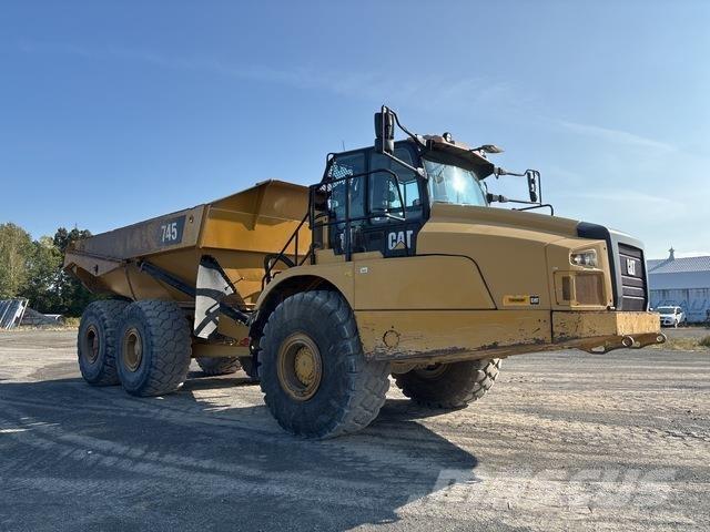 CAT 745 Caminhões articulados