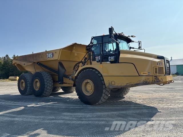 CAT 745 Caminhões articulados