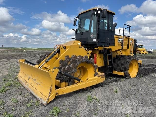 CAT 815 Compactadores para terra
