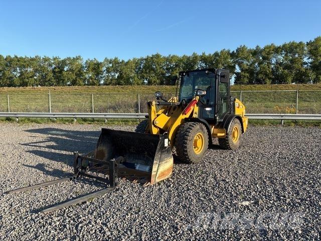CAT 906 Carregadeiras de rodas