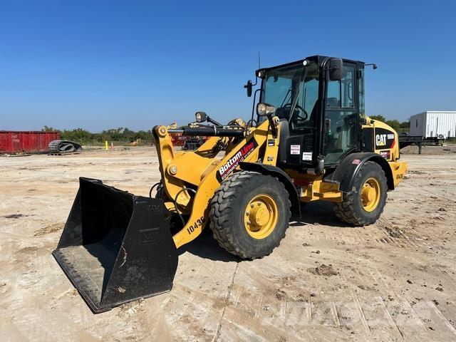 CAT 906M Carregadeiras de rodas