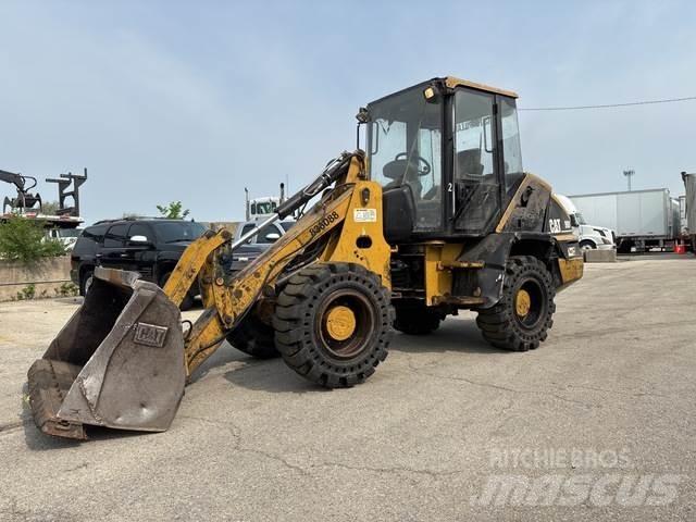 CAT 908 Carregadeiras de rodas