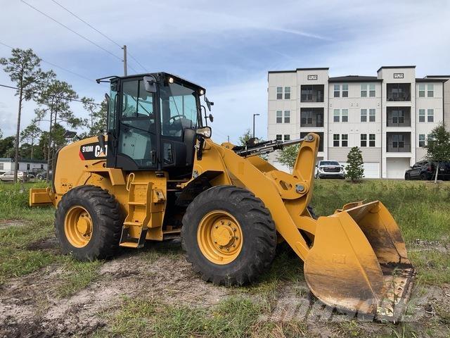 CAT 910M Carregadeiras de rodas
