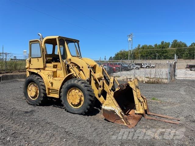 CAT 922 Carregadeiras de rodas