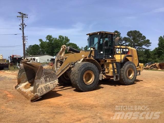 CAT 966M Carregadeiras de rodas