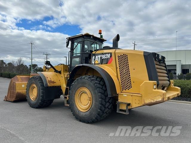CAT 982M Carregadeiras de rodas