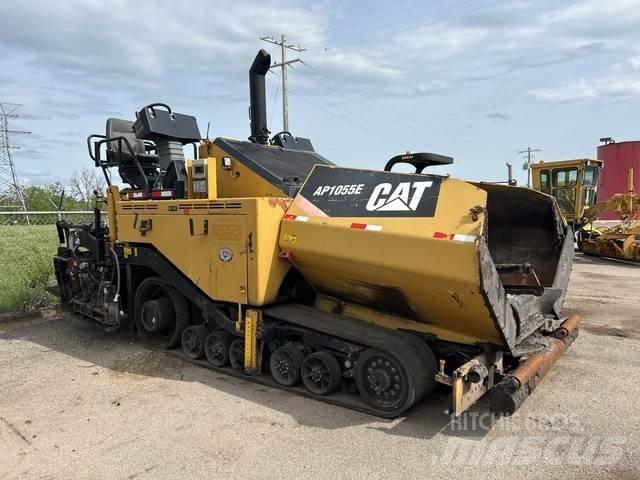 CAT AP1055E Espalhadoras de asfalto