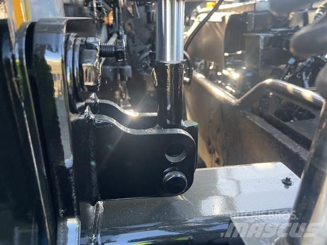 CAT AP1055F Espalhadoras de asfalto