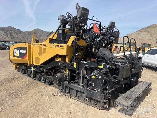 CAT AP1055F Espalhadoras de asfalto